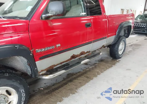 2000 Dodge Ram 2500 St z USA, uszkodzony, nr VIN 1B7KF23Z7YJ183335